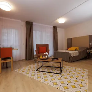 https://rsidence-villa-sully.hotels-rhonealpes.com