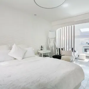 https://my-pad-provence-5.aixenprovencehotels.org